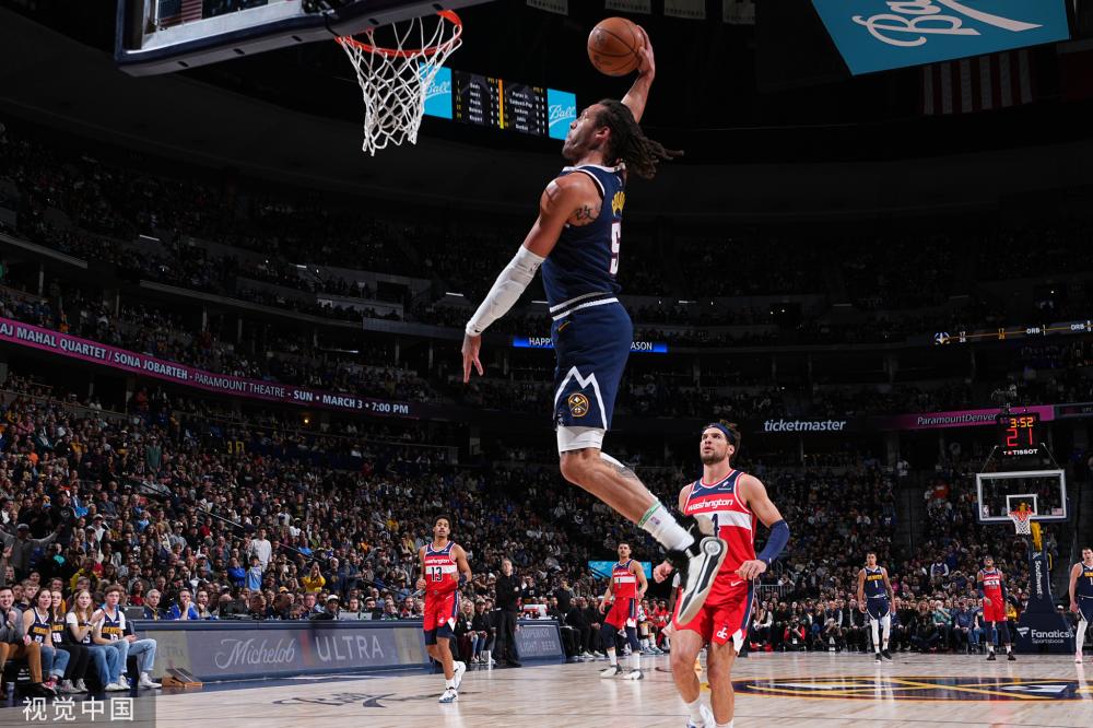 以其出色的 以其出色的