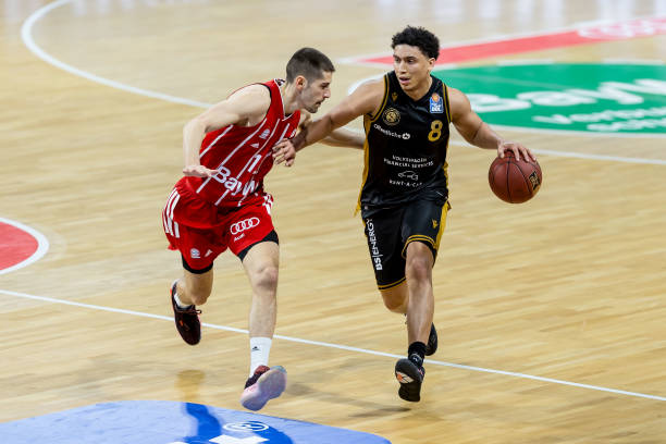 能够推高阿 能够推高阿