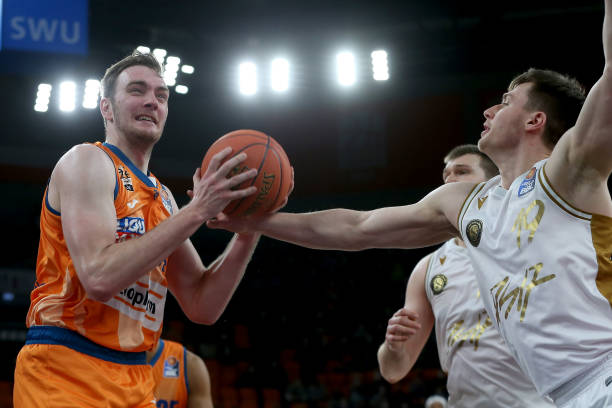 格外关注 格外关注