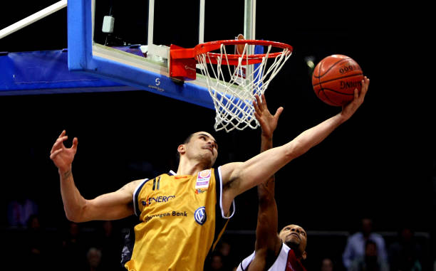 广东等强队 广东等强队