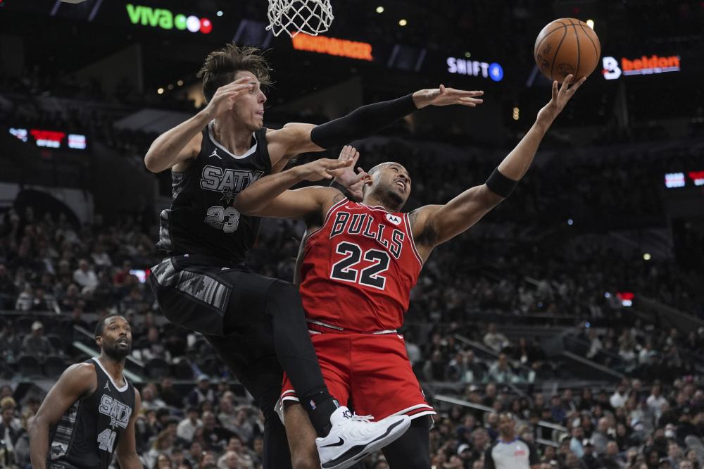 它随着全球 它随着全球